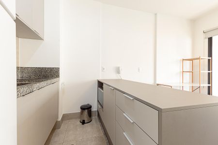 Cozinha de kitnet/studio para alugar com 1 quarto, 42m² em Itaim Bibi, São Paulo