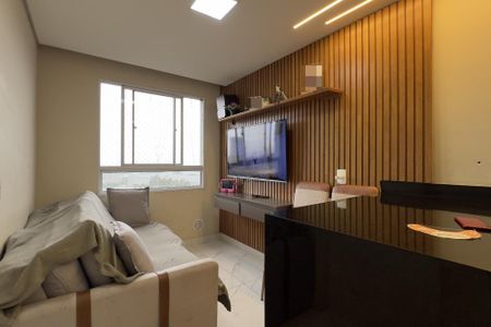 Sala de apartamento para alugar com 2 quartos, 44m² em Vila das Bandeiras, Guarulhos