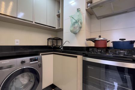 Apartamento para alugar com 44m², 2 quartos e 1 vaga Apartamento para alugar com 44m², 2 quartos e 1 vagaCozinha e Área de Serviço
