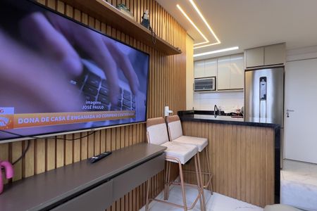 Sala de apartamento para alugar com 2 quartos, 44m² em Vila das Bandeiras, Guarulhos