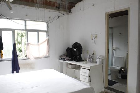 Casa à venda com 400m², 2 quartos e 1 vagaQuarto Suíte