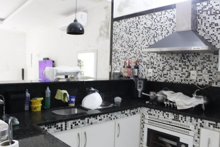 Casa à venda com 400m², 2 quartos e 1 vagaCozinha