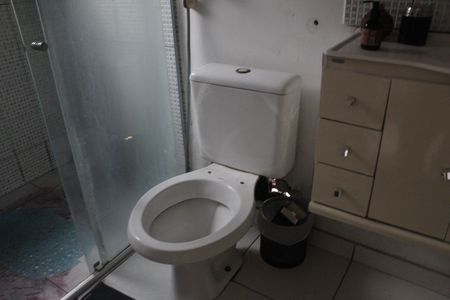 Casa à venda com 400m², 2 quartos e 1 vagaBanheiro da Suíte