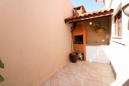 Casa à venda com 128m², 3 quartos e 2 vagas