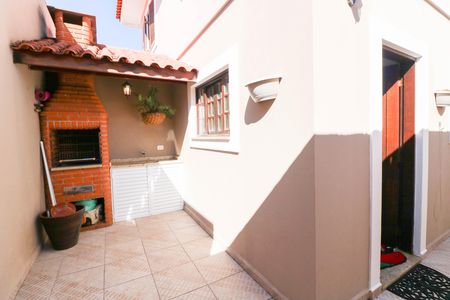 Casa à venda com 128m², 3 quartos e 2 vagas