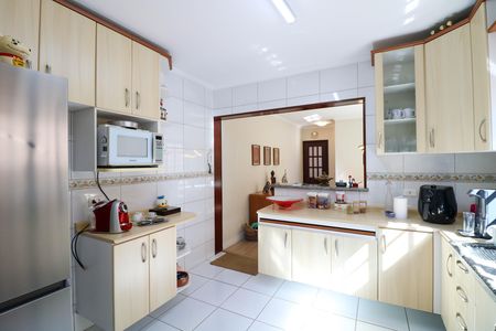 Casa à venda com 128m², 3 quartos e 2 vagas