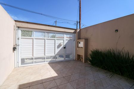 Casa à venda com 128m², 3 quartos e 2 vagas
