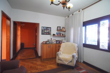 Casa para alugar com 220m², 4 quartos e 3 vagassala