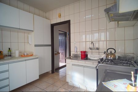 Casa para alugar com 220m², 4 quartos e 3 vagasCozinha