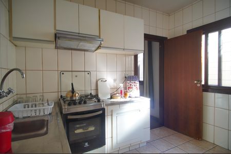 Casa para alugar com 220m², 4 quartos e 3 vagasCozinha