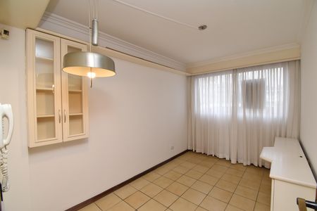 Apartamento para alugar com 238m², 3 quartos e 2 vagasCopa