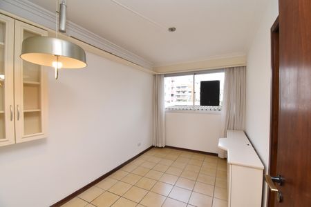 Apartamento para alugar com 238m², 3 quartos e 2 vagasCopa