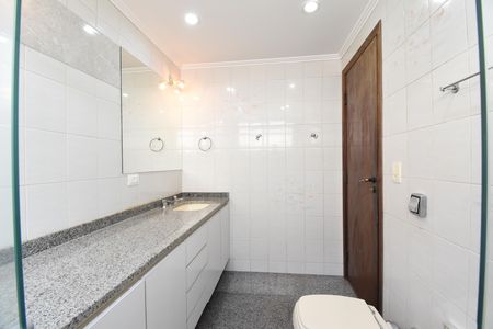 Apartamento para alugar com 238m², 3 quartos e 2 vagasBanheiro da Suíte
