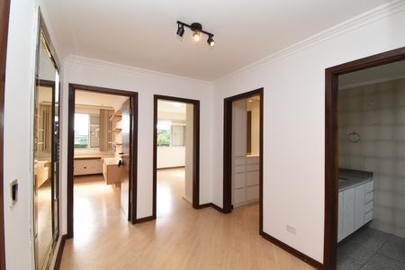 Apartamento para alugar com 238m², 3 quartos e 2 vagasCorredor