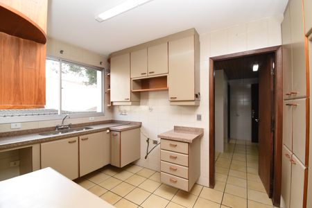 Apartamento para alugar com 238m², 3 quartos e 2 vagasCozinha