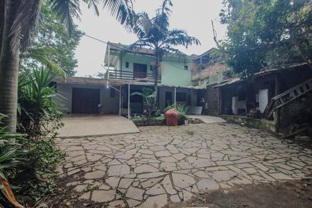 Casa para alugar com 50m², 2 quartos e 1 vaga Casa para alugar com 50m², 2 quartos e 1 vagaFachada