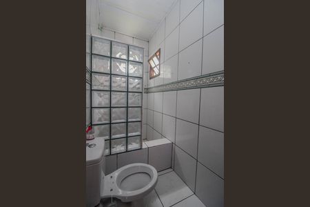 Casa para alugar com 50m², 2 quartos e 1 vaga Casa para alugar com 50m², 2 quartos e 1 vagaBanheiro