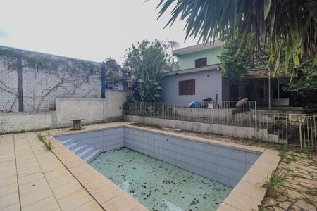 Casa para alugar com 50m², 2 quartos e 1 vaga Casa para alugar com 50m², 2 quartos e 1 vagaÁrea comum - Piscina
