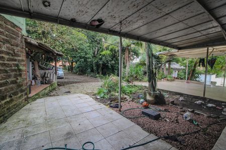 Casa para alugar com 50m², 2 quartos e 1 vaga Casa para alugar com 50m², 2 quartos e 1 vagaGaragem