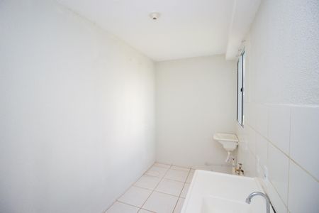 Apartamento para alugar com 45m², 2 quartos e 1 vaga Apartamento para alugar com 45m², 2 quartos e 1 vagaCozinha e Área de Serviço