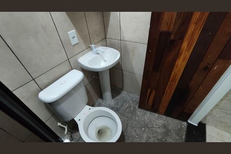 Casa para alugar com 99m², 2 quartos e sem vagaBanheiro da Suíte