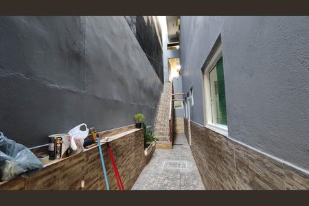 Casa para alugar com 99m², 2 quartos e sem vagaQuintal