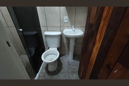 Casa para alugar com 99m², 2 quartos e sem vagaBanheiro da Suíte