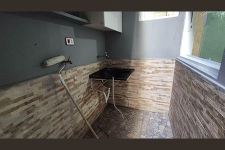 Casa para alugar com 99m², 2 quartos e sem vagaQuintal