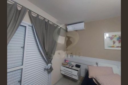 Casa à venda com 3 quartos, 172m² em Jardim Alzira, São Paulo