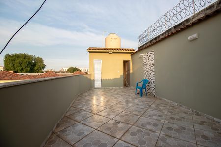Casa à venda com 140m², 3 quartos e sem vaga Casa à venda com 140m², 3 quartos e sem vagaTerraço