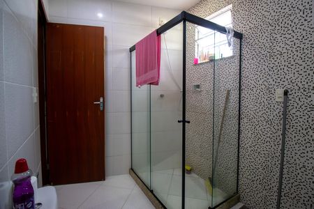 Casa à venda com 140m², 3 quartos e sem vaga Casa à venda com 140m², 3 quartos e sem vagaBanheiro da Suíte