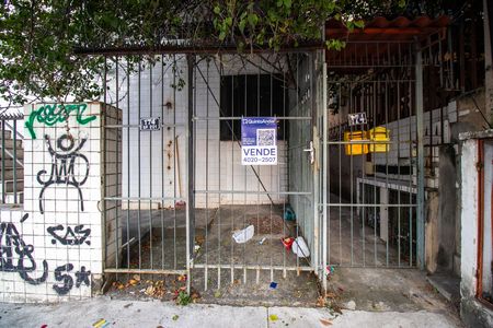 Casa à venda com 140m², 3 quartos e sem vaga Casa à venda com 140m², 3 quartos e sem vagaPlaca