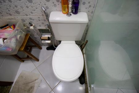Casa à venda com 140m², 3 quartos e sem vaga Casa à venda com 140m², 3 quartos e sem vagaBanheiro
