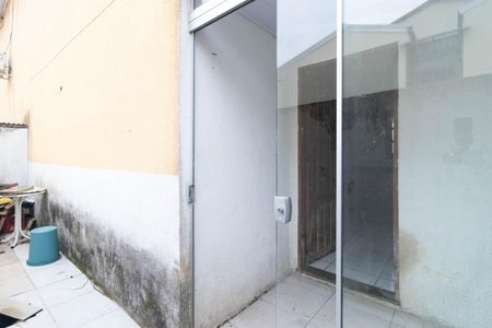 Casa para alugar com 70m², 2 quartos e 1 vaga Casa para alugar com 70m², 2 quartos e 1 vagaQuintal