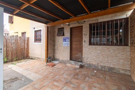 Casa para alugar com 70m², 2 quartos e 1 vaga Casa para alugar com 70m², 2 quartos e 1 vagaFachada