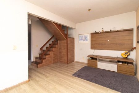Sala de casa para alugar com 2 quartos, 70m² em Hípica, Porto Alegre