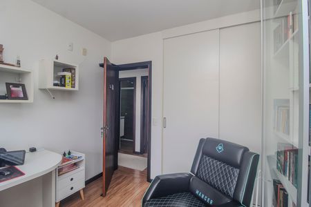 Casa de condomínio à venda com 144m², 3 quartos e 2 vagas Casa de condomínio à venda com 144m², 3 quartos e 2 vagasQuarto 2
