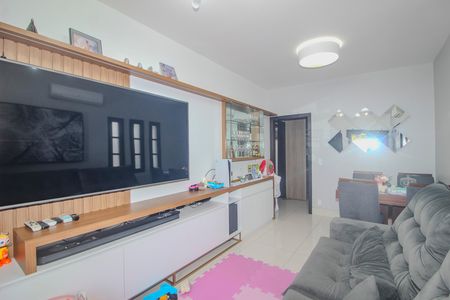 Sala de casa de condomínio para alugar com 3 quartos, 144m² em Vila Nova, Porto Alegre