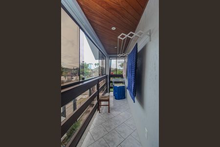 Casa de condomínio à venda com 144m², 3 quartos e 2 vagas Casa de condomínio à venda com 144m², 3 quartos e 2 vagas Sacada