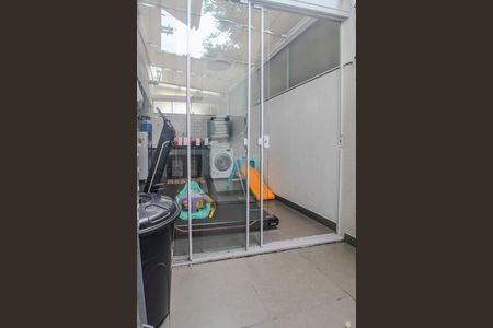 Casa de condomínio à venda com 144m², 3 quartos e 2 vagas Casa de condomínio à venda com 144m², 3 quartos e 2 vagasArea de serviço/Quintal