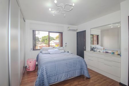 Casa de condomínio à venda com 144m², 3 quartos e 2 vagas Casa de condomínio à venda com 144m², 3 quartos e 2 vagasSuite