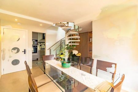 Apartamento à venda com 180m², 4 quartos e 2 vagas