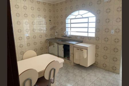 Casa à venda com 2 quartos, 172m² em Vila Mira, São Paulo