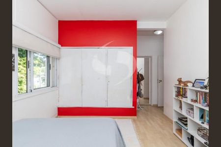 Casa à venda com 5 quartos, 318m² em Pacaembu, São Paulo