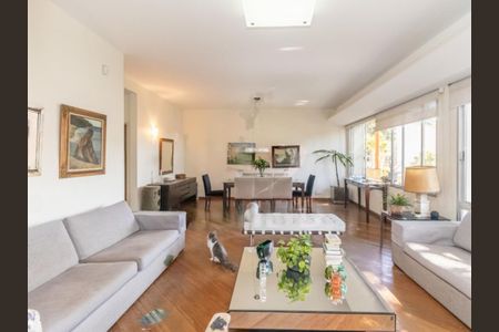 Casa à venda com 5 quartos, 318m² em Pacaembu, São Paulo
