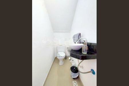Casa à venda com 2 quartos, 71m² em Conjunto Residencial Sabara - Campo Grande, São Paulo