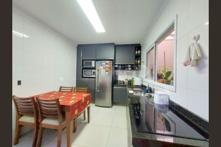 Casa à venda com 2 quartos, 71m² em Conjunto Residencial Sabara - Campo Grande, São Paulo