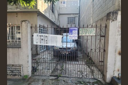 Casa para alugar com 130m², 2 quartos e 3 vagasFachada