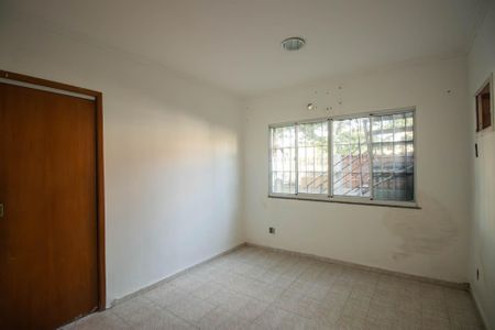 Quarto 1 de casa para alugar com 2 quartos, 130m² em Raul Veiga, São Gonçalo