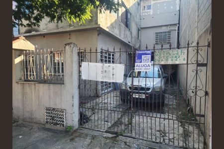 Casa para alugar com 130m², 2 quartos e 3 vagasFachada